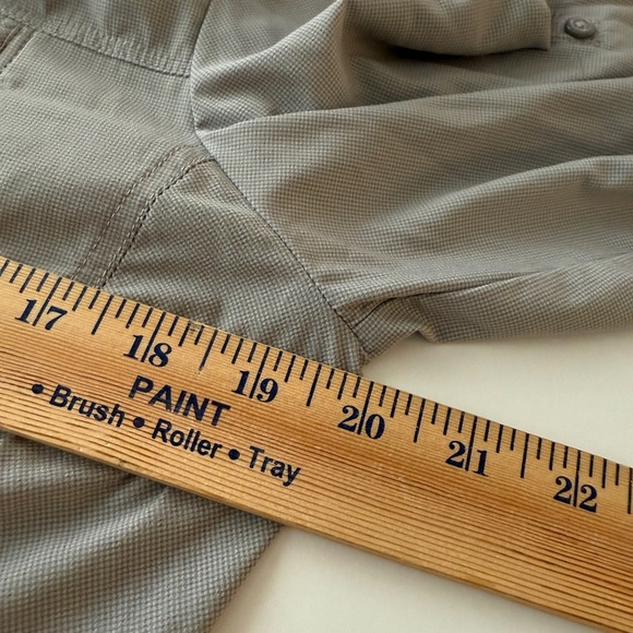 Kuhl Men's Gray Outdoor Button Down Long Sleeve Athletic Top -Medium - Picture 6 of 8